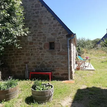 Ty Bleiz, Charmante Maison En Pierre, 3kms Plages, Tregastel Holiday home