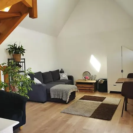 Holiday home Ty Bleiz, Charmante Maison En Pierre, 3kms Plages, Tregastel *